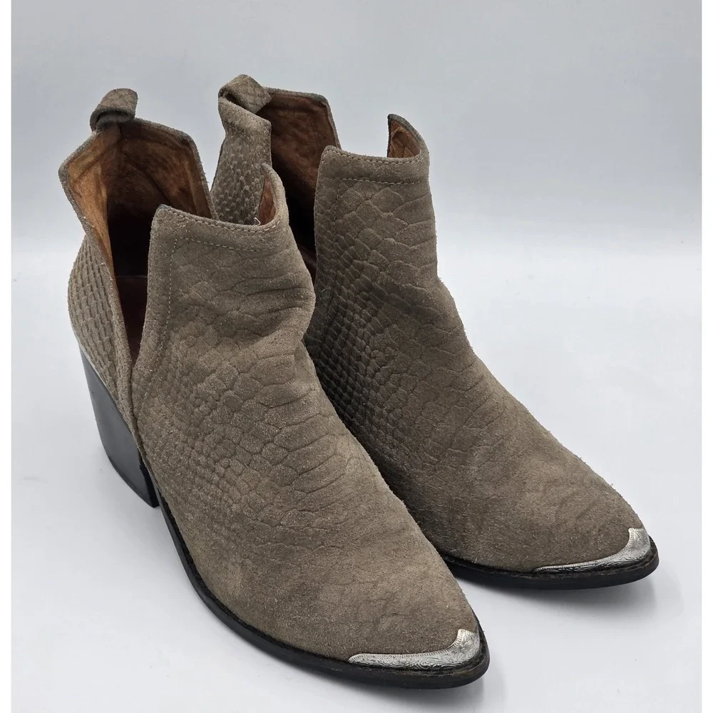 Jeffrey Campbell Cromwell Women's Size 8 Western Taupe Snake Print Ankle Boots